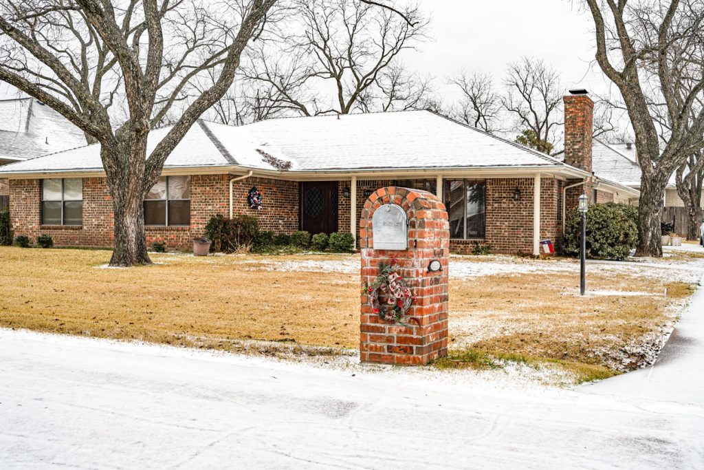 House after Ice Storm in Texas 2026